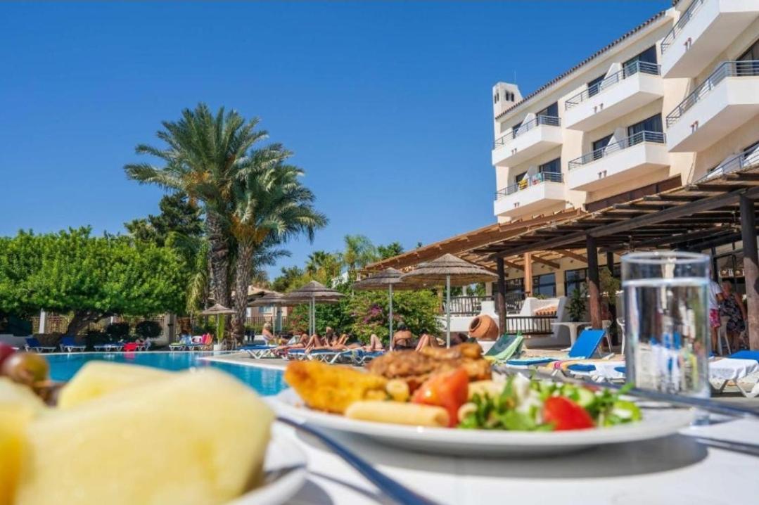 Nice Holiday Apartment Paphos Luaran gambar